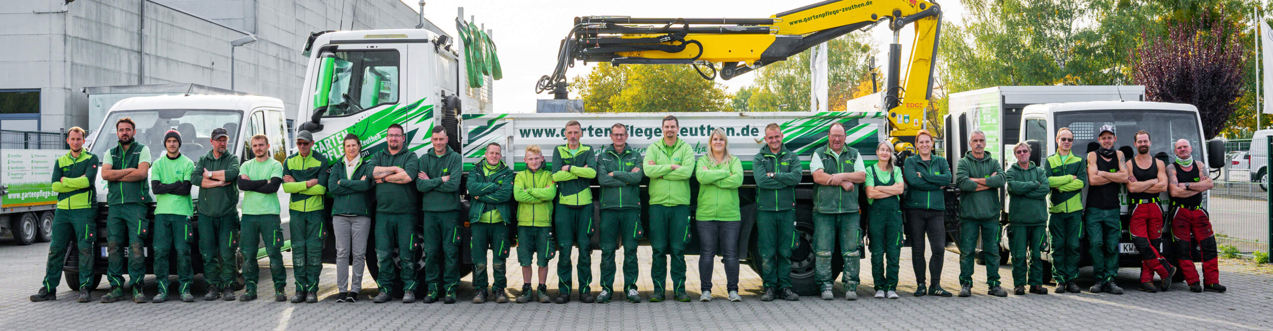 Slider Ueber uns Gruppenbild